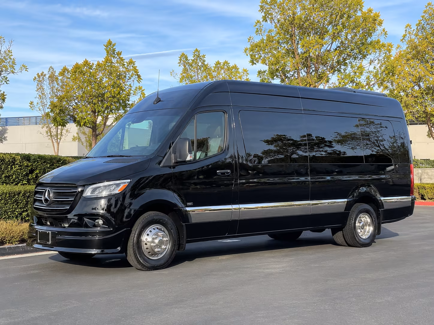 brownsville get the whole group to the dance with brownsville prom transportation