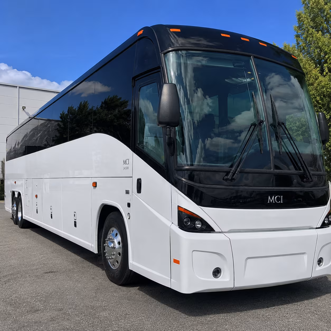 how the distance and duration of your trip affect charter bus rates in edinburg