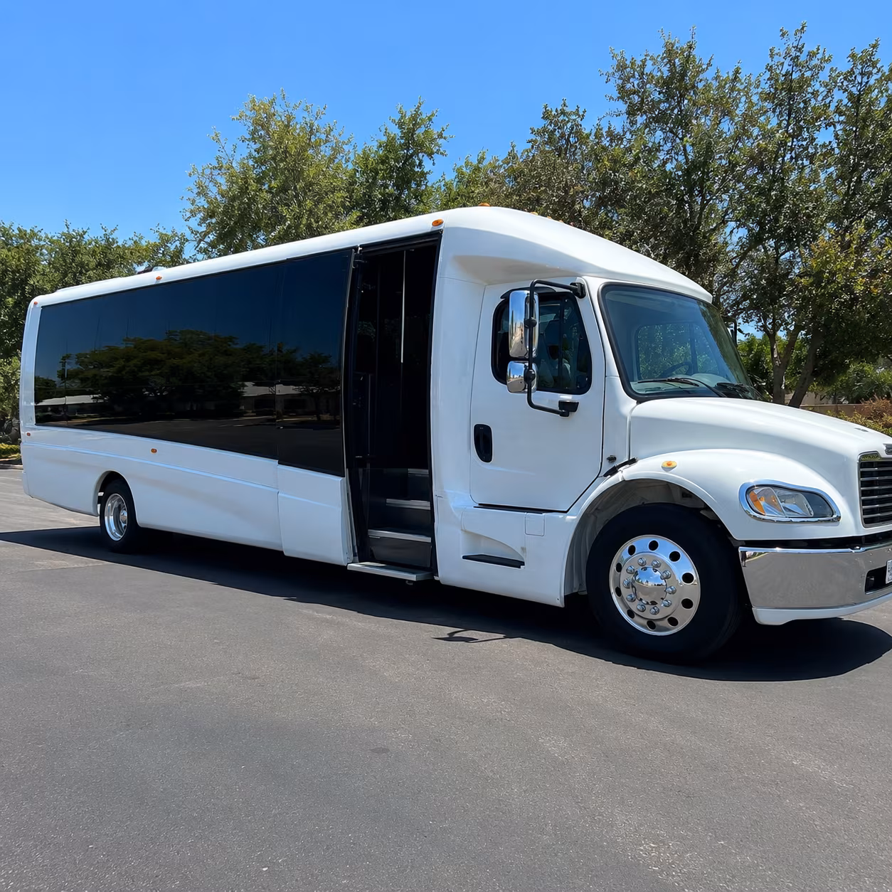 instant online bus rental quotes in edinburg