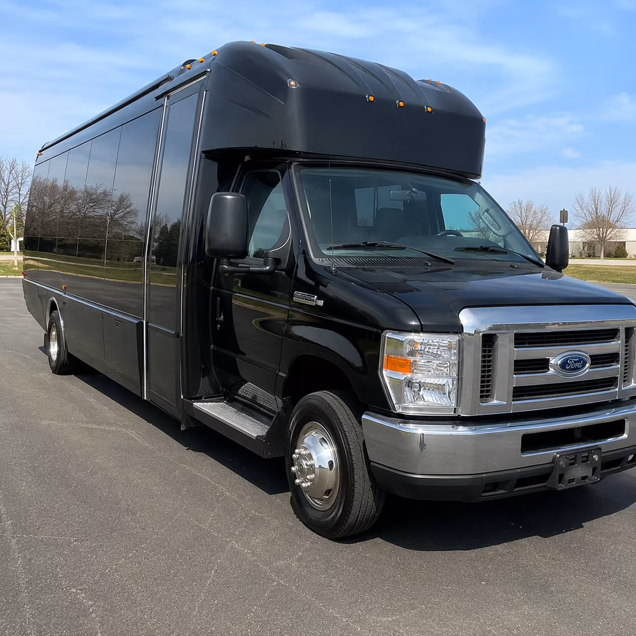laredo bus rentals