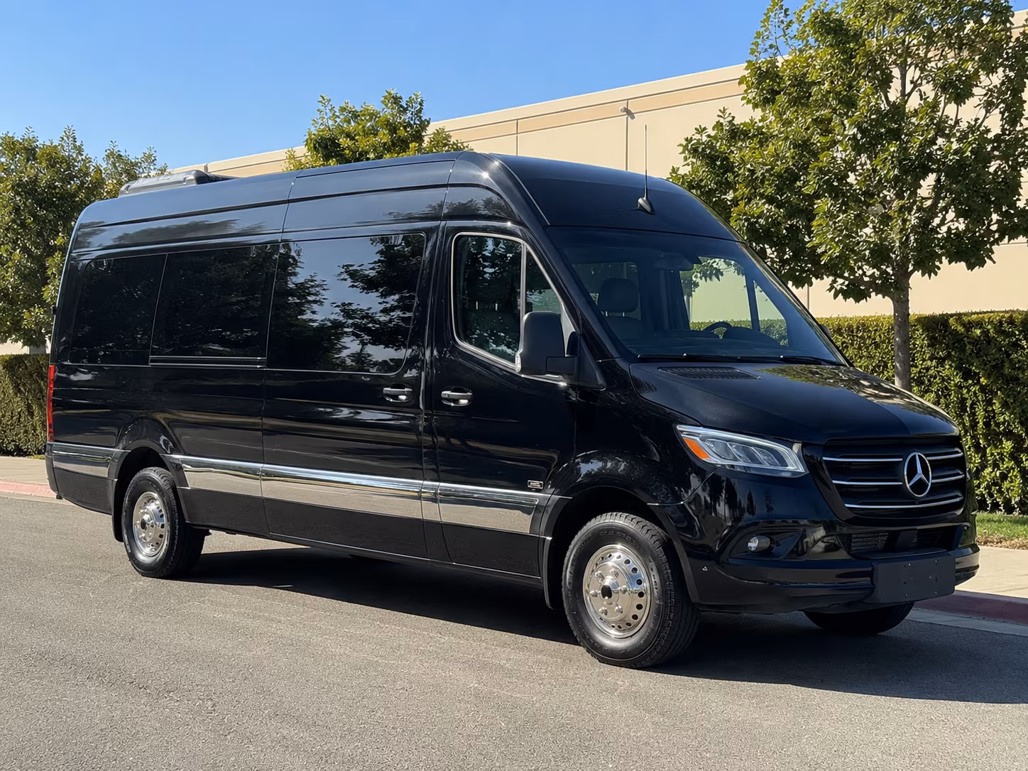 laredo group airport transfers in laredo