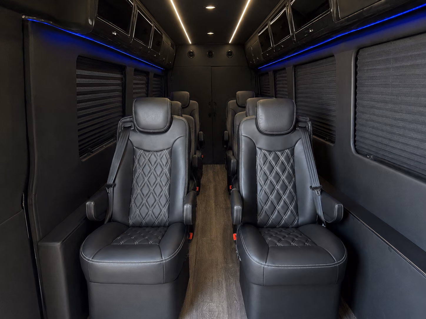 victoria airport transfer shuttles