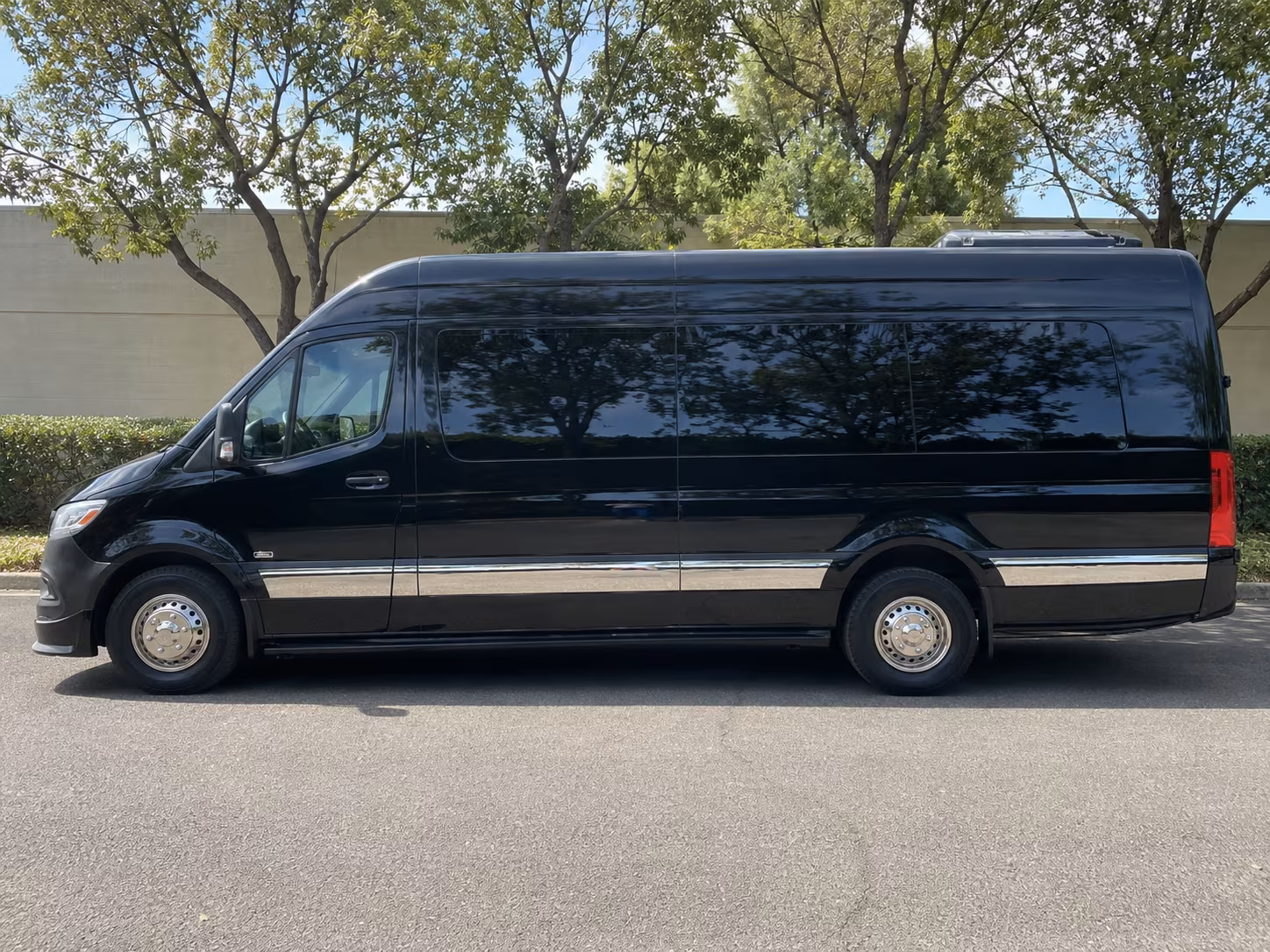 victoria wedding shuttle bus rentals in victoria